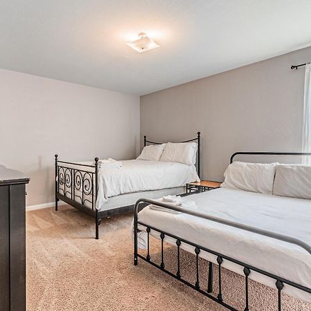 Luxury 5Br Dallas Retreat With Business Amenities - Perfect For Business Travelers, Families & Groups Eksteriør billede