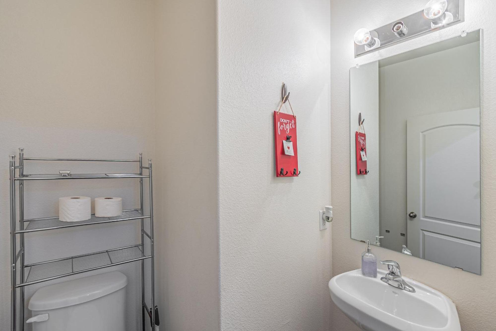Luxury 5Br Dallas Retreat With Business Amenities - Perfect For Business Travelers, Families & Groups Eksteriør billede