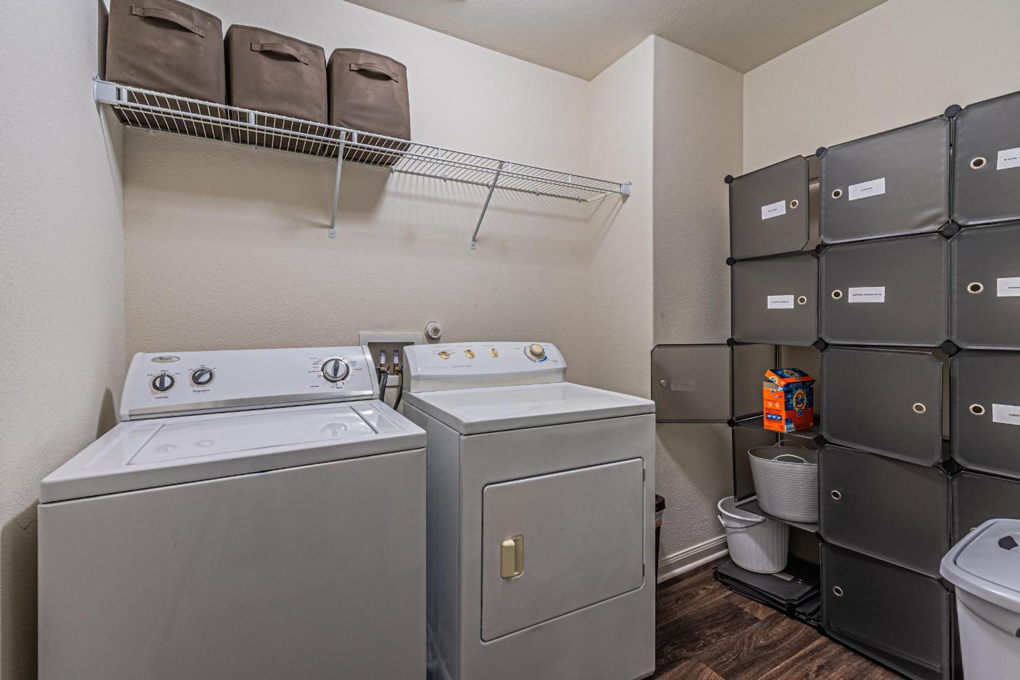 Luxury 5Br Dallas Retreat With Business Amenities - Perfect For Business Travelers, Families & Groups Eksteriør billede